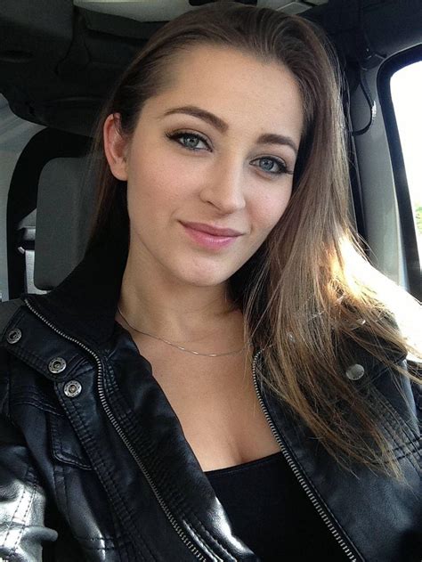 dani daniel selfies|Download Dani Daniels Selfie Wallpaper .